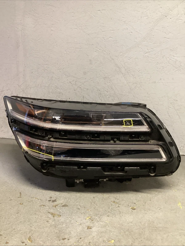 2021 2022 2023 2024 Genesis GV80 Right RH Passenger SIDE Headlight PARTS ONLY