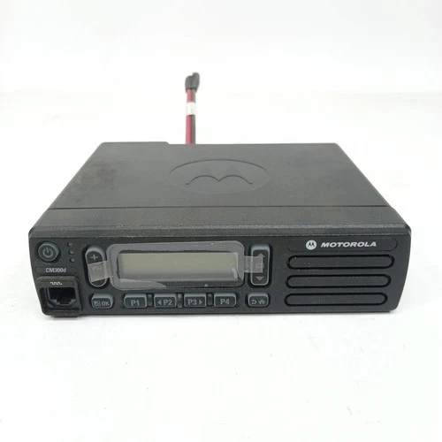 Motorola CM300D AAM01QNH9JA1AN UHF 25W Digital Radio