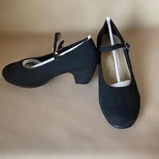 Mika Dress Flamenco Dance Shoes with nails 