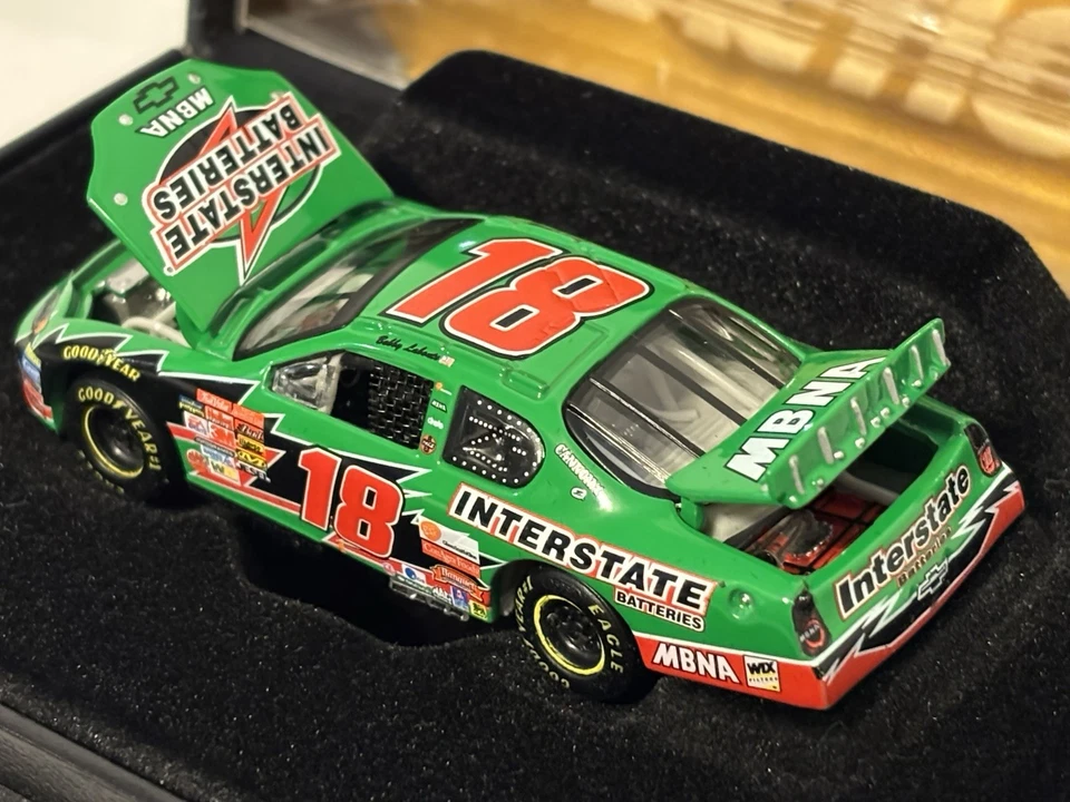 Action Elite 1:64 Bobby Labonte Interstate Batteries 2003 Monte Carlo Elite - Image 3 of 4
