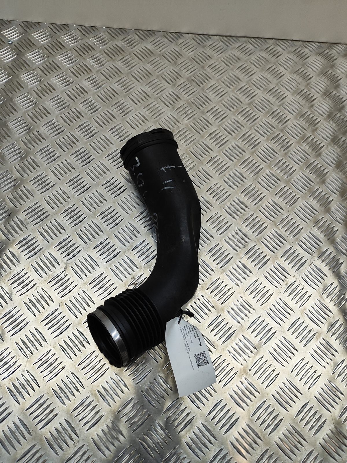 BMW 5 M F10 530d 3.0 24v FL Ladeluftrohr Ansaugschlauch 8514090  