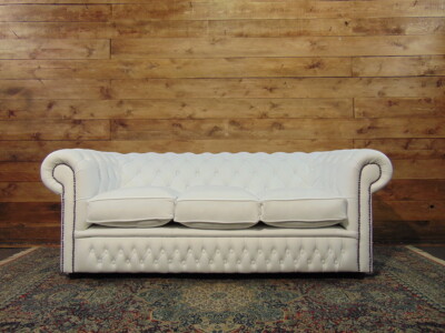3-seater Chesterfield sofa, brand new English in white eather.