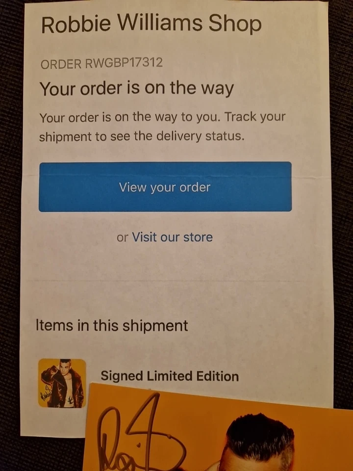 Original signierte Robbie Williams Autogrammkarte Limitied Edition Autograph - Bild 3 von 3