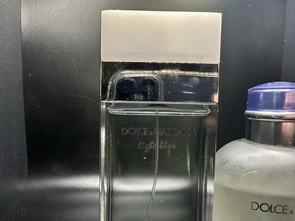 Garrafas Dolce Gabbana azul claro Eau De Toilette 100 ml e 125 ml - Imagem 2 de 4