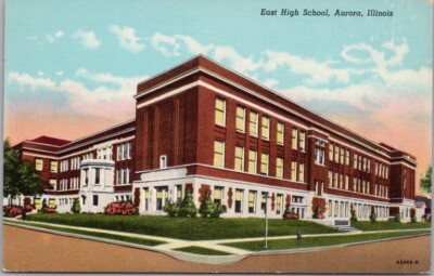 Aurora, Illinois Postcard ''East High School'' Street View / Curteich Linen c1946