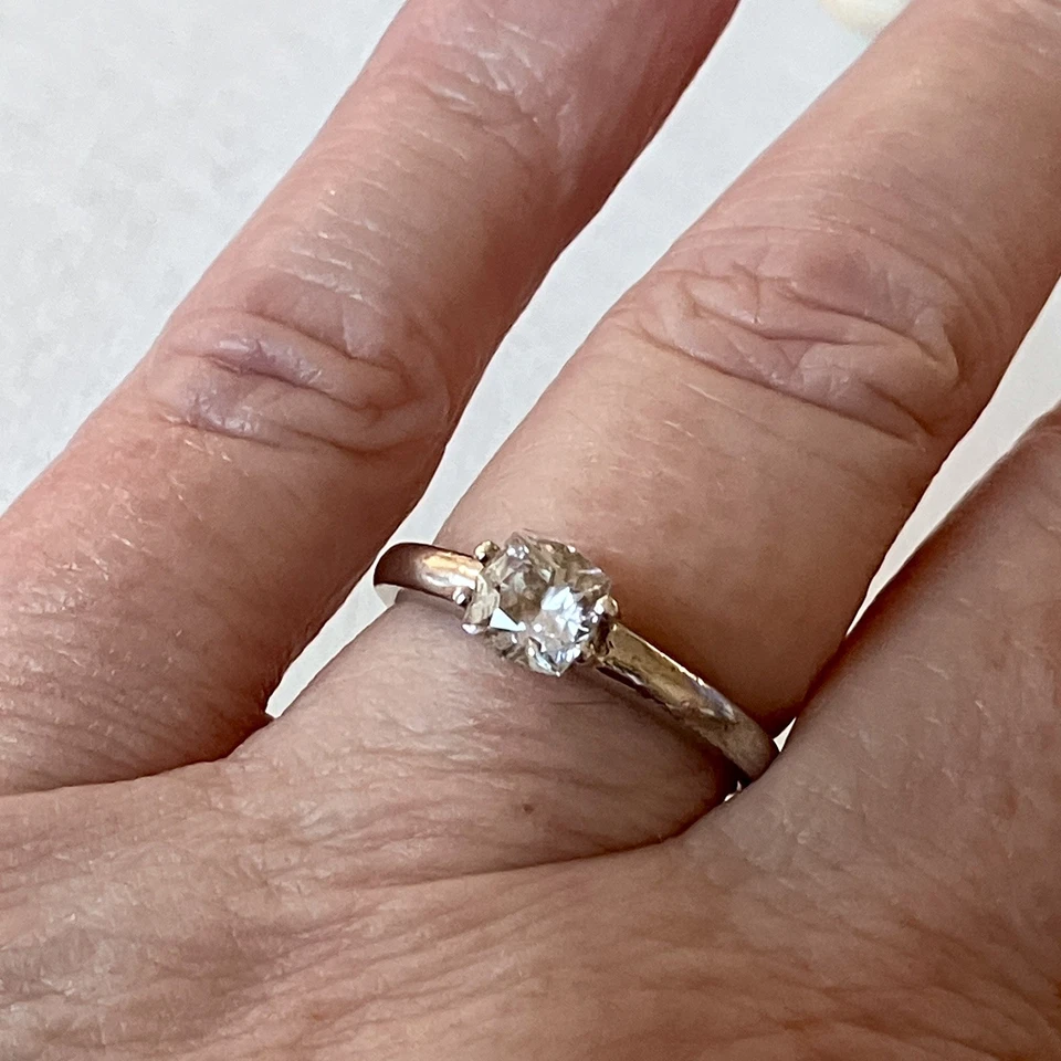 925 Sterling Silver QVC Diamonique Solitaire Engagement Ring Hallmarked Size P - Image 3 of 4