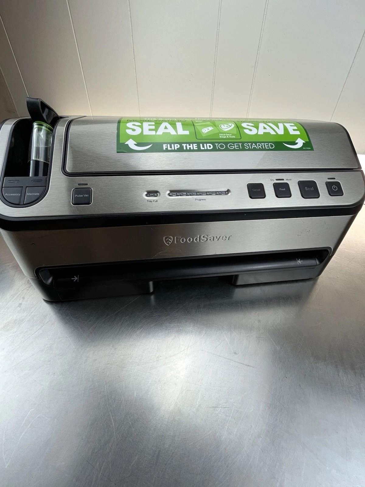 FoodSaver V4880 2-in-1 Vacuum Bag Sealer