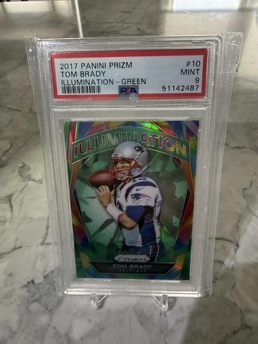 2017 Panini Prizm - Illumination Tom Brady #10 GREEN Prizm PSA 9