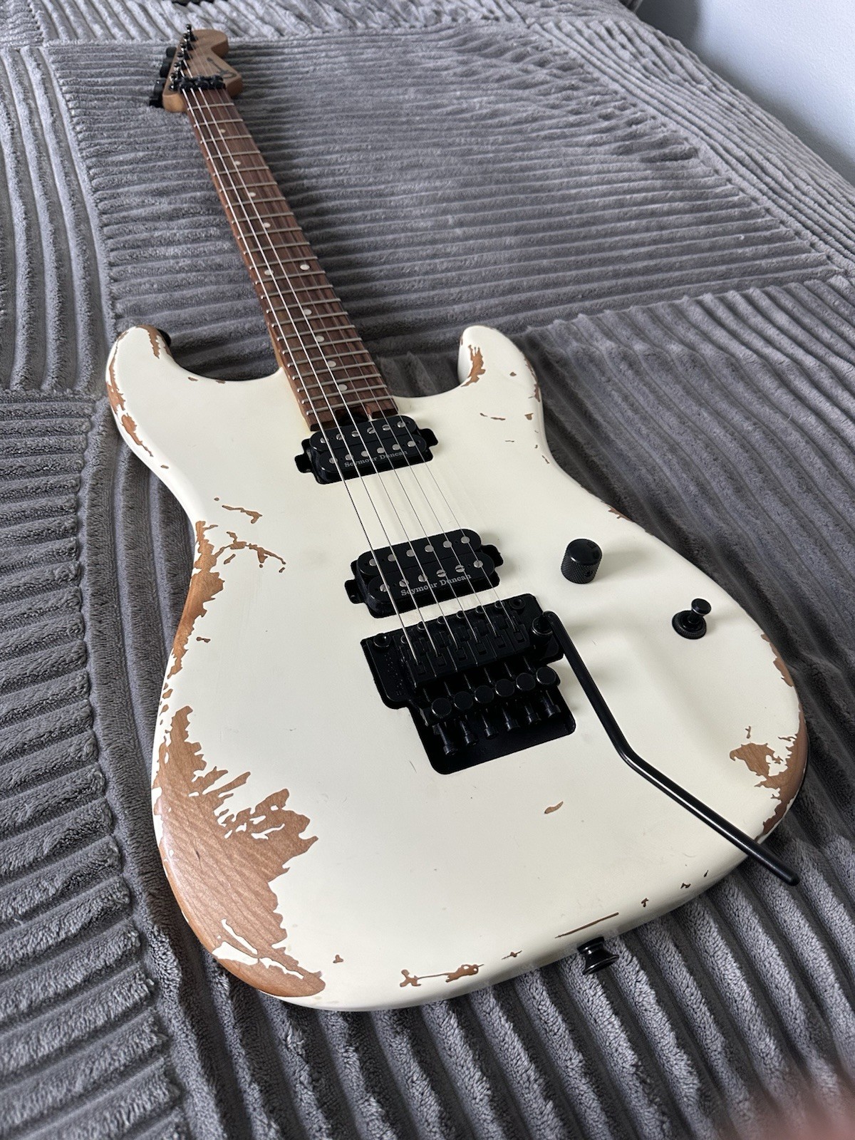 Charvel Pro-Mod Relic San Dimas Style 1 HH FR - Weatherd White