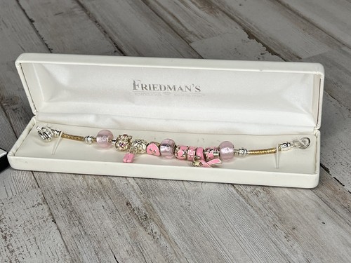 Lote de dos pulseras Friedman’s Jewelers Charm en caja cinta púrpura y rosa - Imagen 3 de 9
