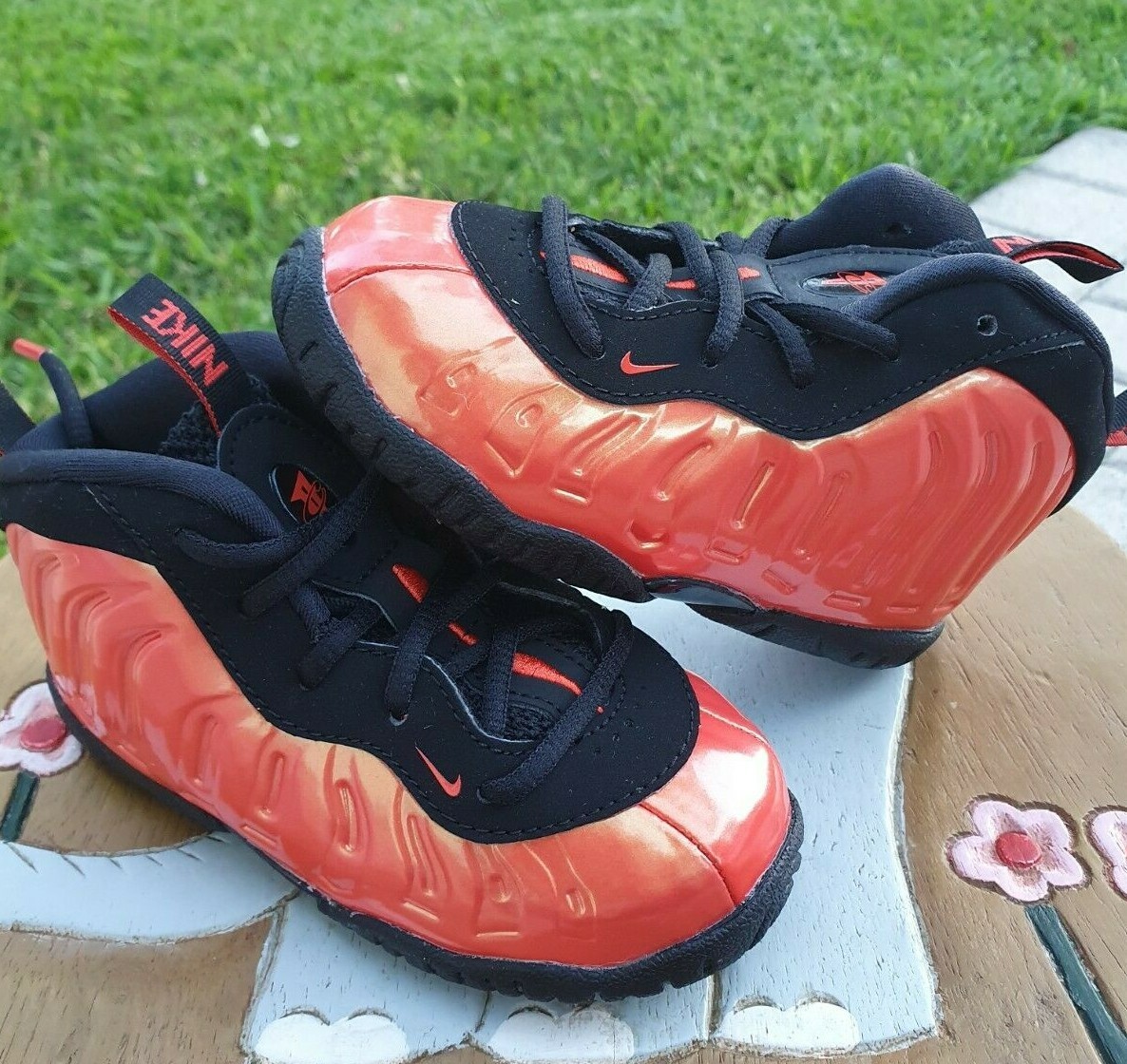 nike little posite one white ice