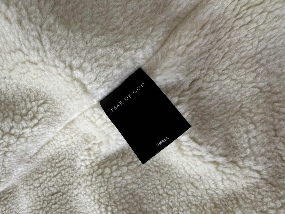 Abrigo Fear of God Ribete Denim Agua Bendita Alpaca Cubierta Talla Pequeña Foto 3 de 4