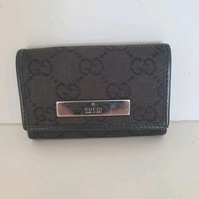Gucci Logo Plate Key Holder Wallet Case Canva...