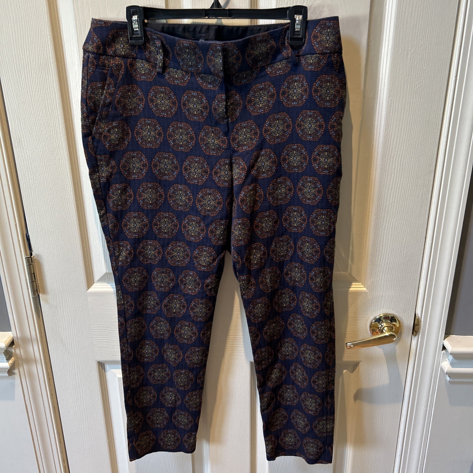 Ann Taylor Loft Women’s 10 Dress Pants Julie Pencil Ankle  Navy W Medallions NWT