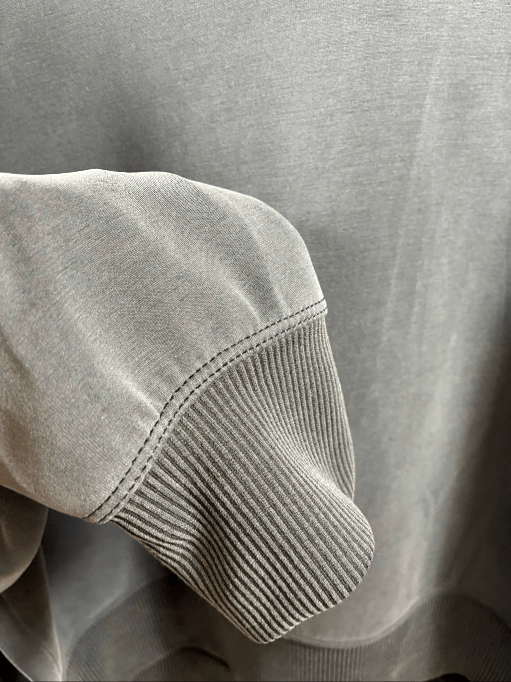 Lululemon Softstream Turtle Neck Pullover in Char… - image 5