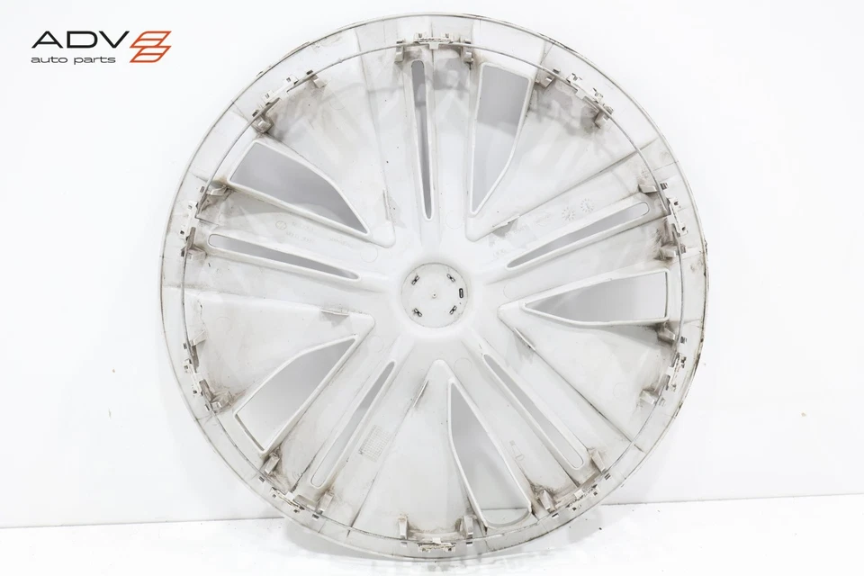 Tapacubos de llanta Nissan Leaf 2018-2022 16" moldura OEM Foto 3 de 4