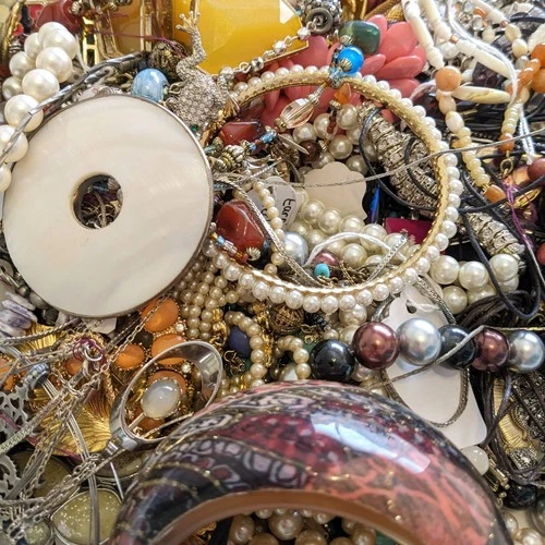 All Wearable Vintage to Modern 6.1lbs Large Mixed Bulk Costume Jewelry Lot #5