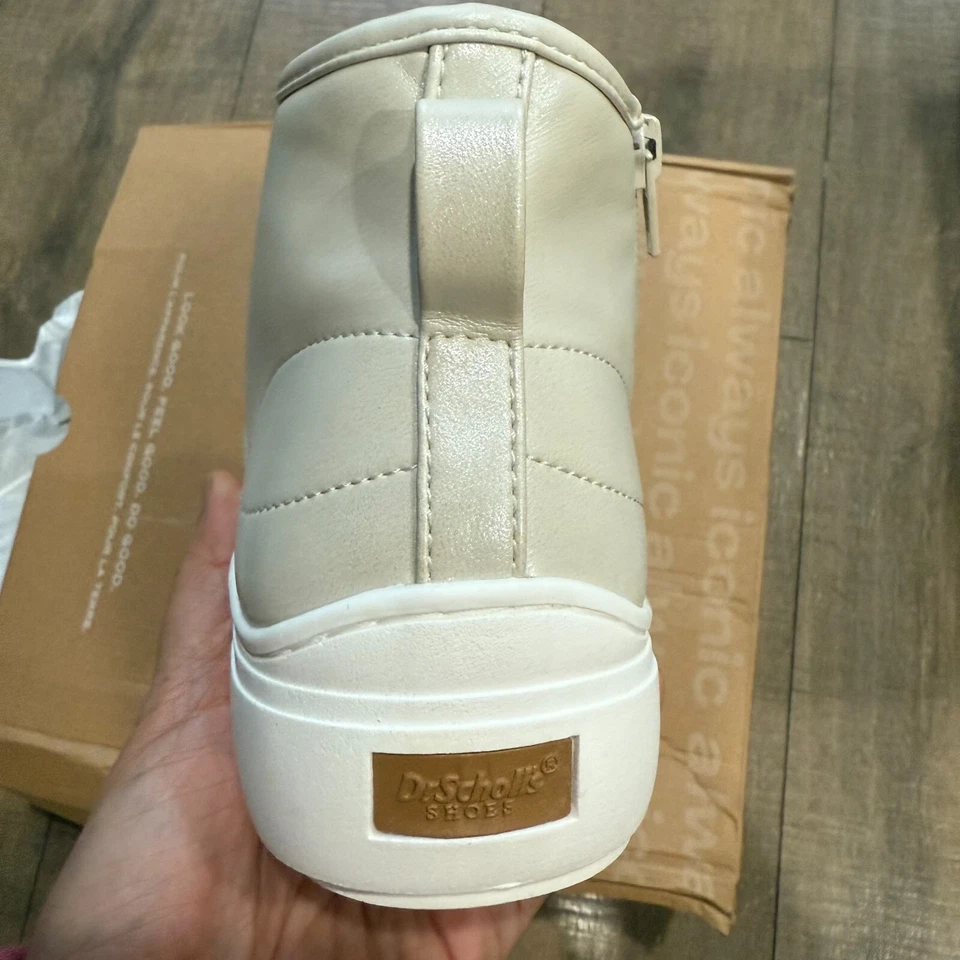 Dr. Scholl's Shoes Women 9 Time Off Leather Lace Up High-Top Sneakers Silver - Image 4 of 4