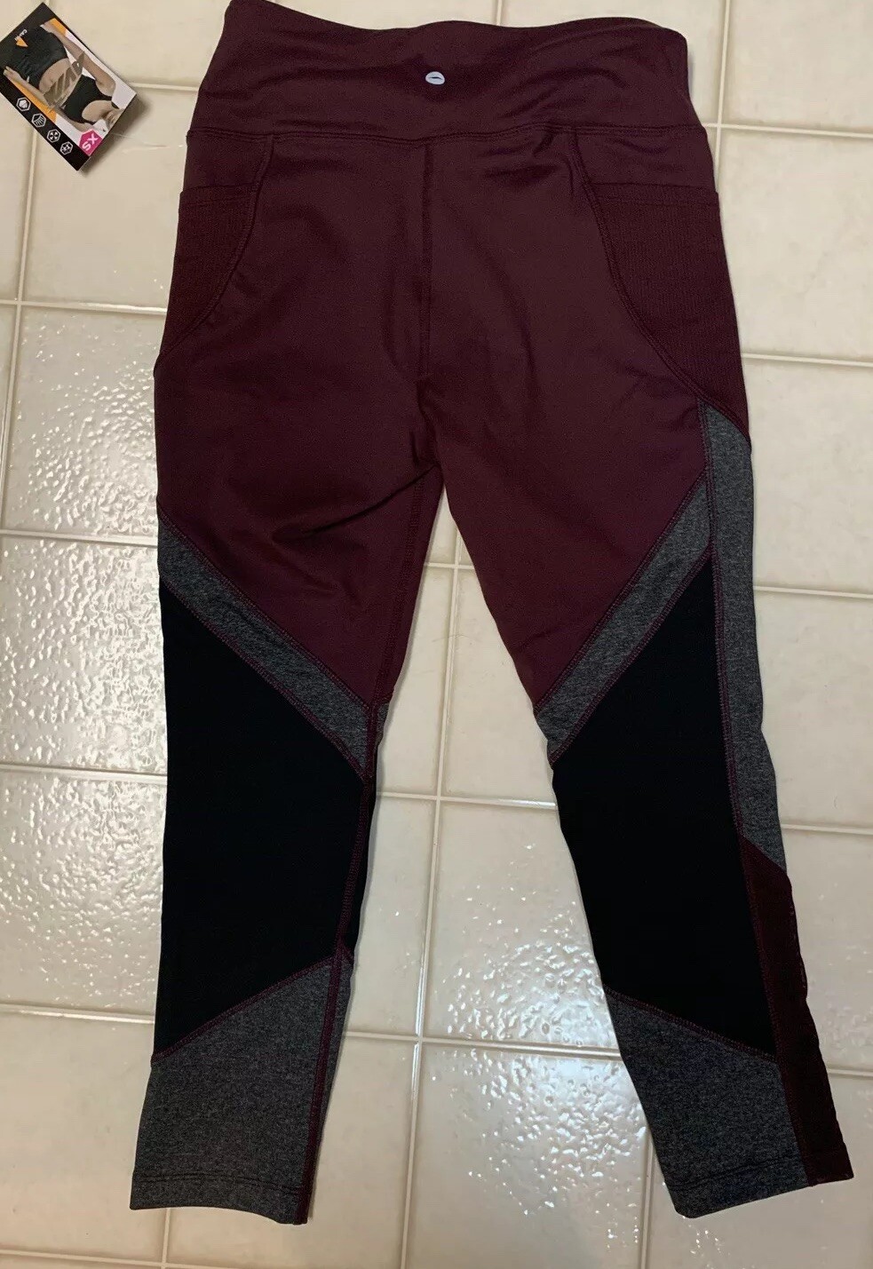 Avia Women's Extra Small (02) Maroon/Gray/Black High Rise Capri