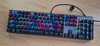 MOTOSPEED CK104 Mechanische Gaming Tastatur Blau Switches Kabelgebunden USB Bunt