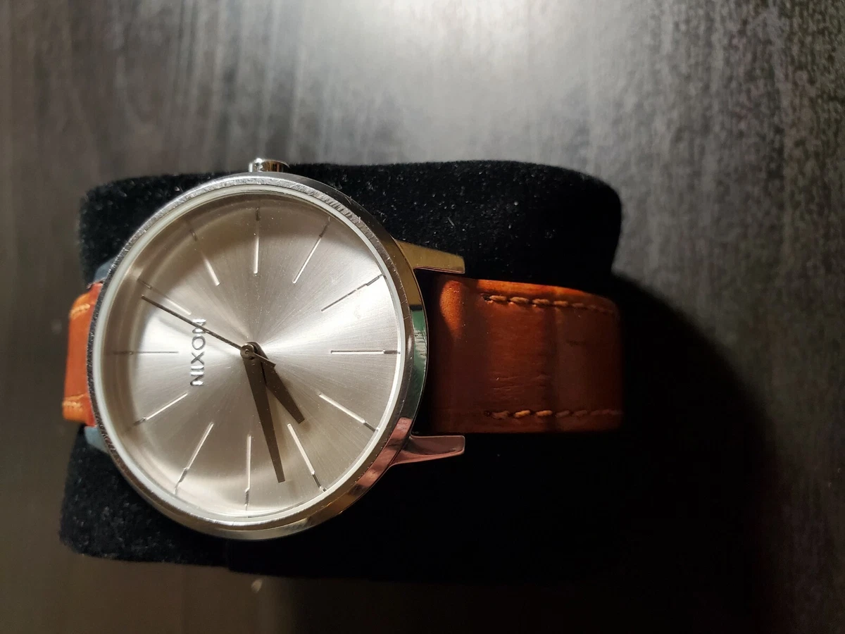 Nixon watch movin out the kensington discount