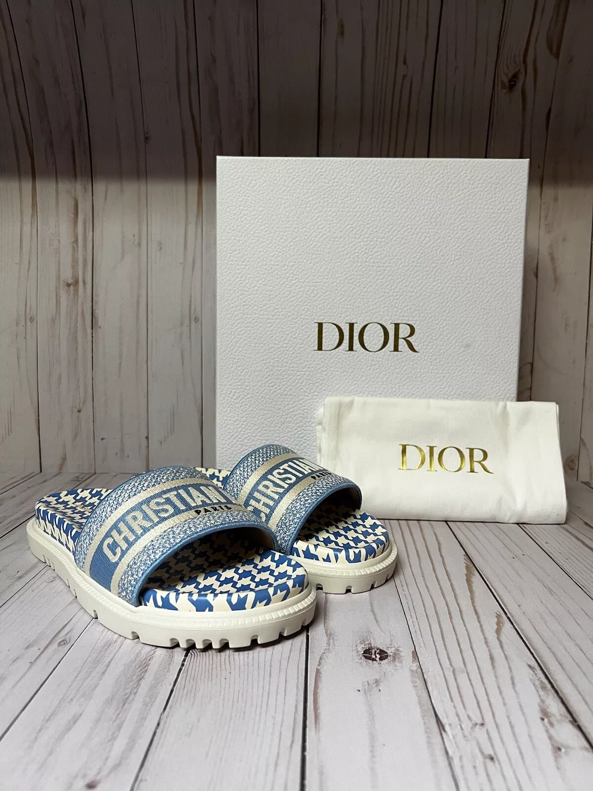 Sandale coulissante brodée fleur de maïs Christian Dior Dway taille 39,5/9,5