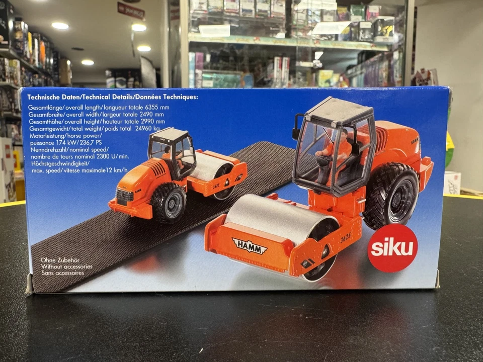 SIKU 3530 - modellino 1:50 - RULLO COMPATTATORE ARANCIONE - NUOVO - SIGILLATO - Immagine 3 di 4