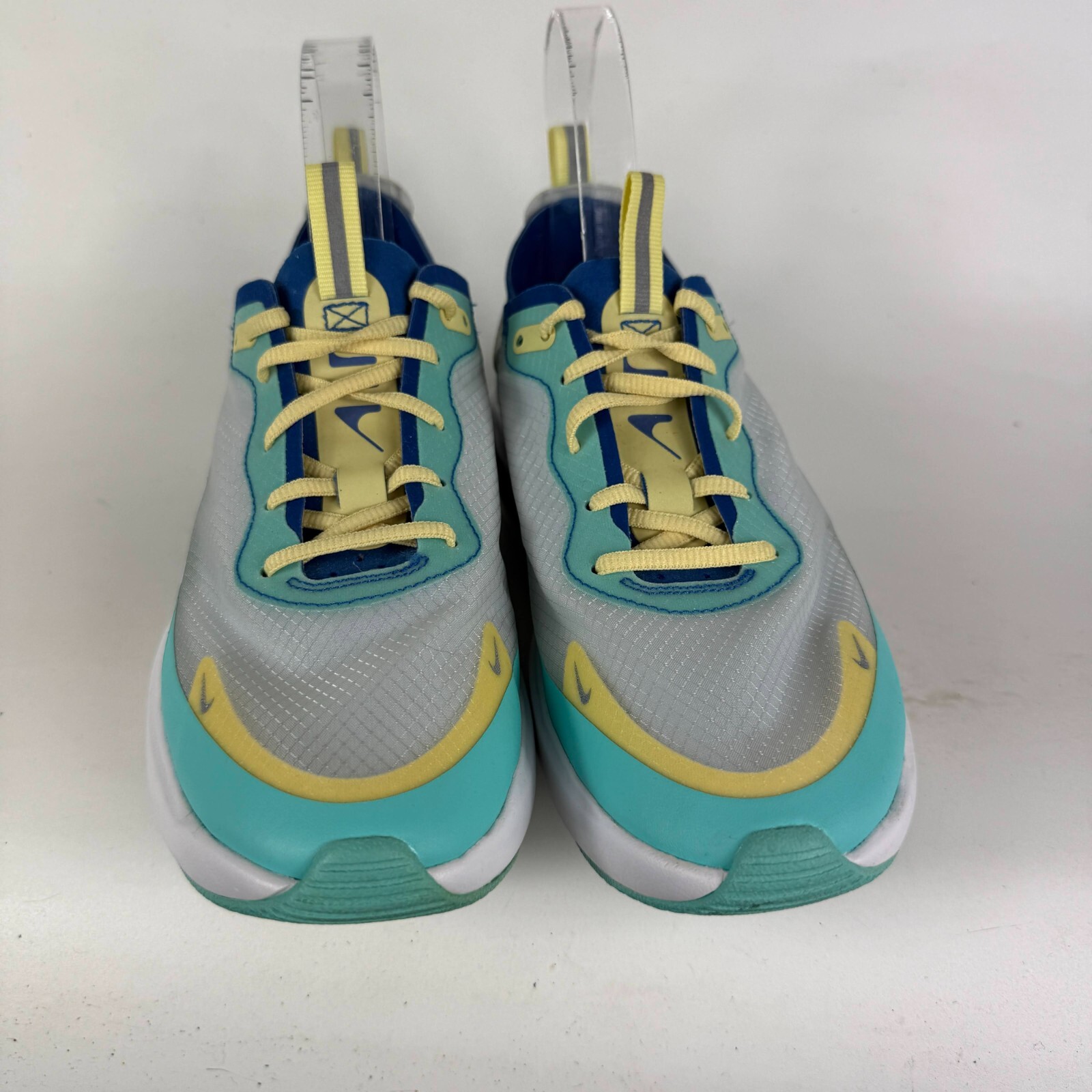 Nike Air Max Dia SE Sneakers Women's 7 White Low Top Running Athletic Shoes thumbnail 4