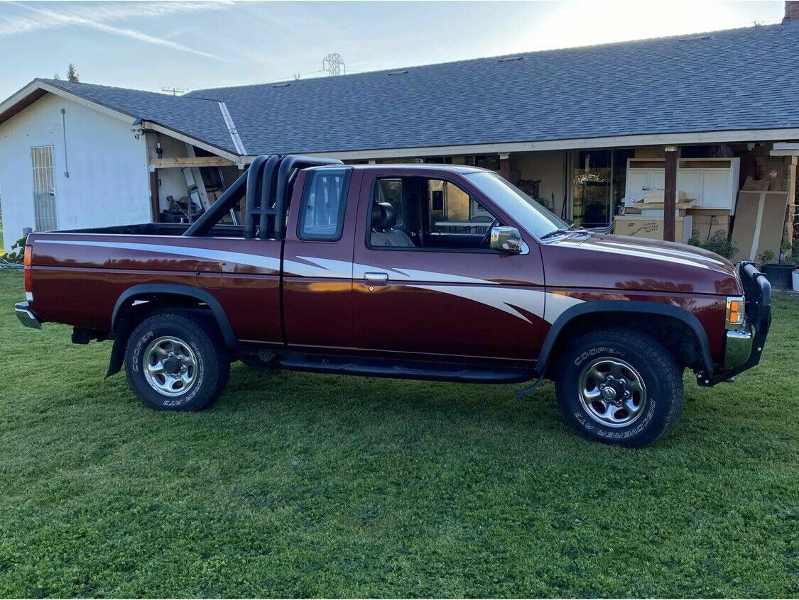 VINTAGE RETRO STYLE  VINYL DECALS GRAPHICS FIT NISSAN  D 21  PICKUP EXTRA CAB