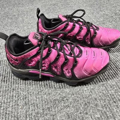 pink vapormax plus men's