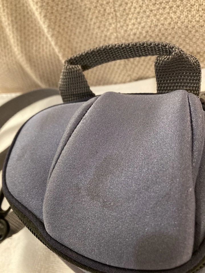 Kodak Soft Small Blue & Gray Camera Case with Strap & Inside Zip Pouch *READ - Image 4 of 4