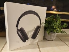 Apple AirPods Pro Max Wireless Over-Ear Headset - Space Gray