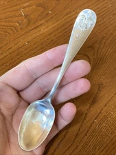 FS Scales Jeweler Carbondale PA Durgin Fleur de Lis 1886 1 Oz Sterling Teaspoon