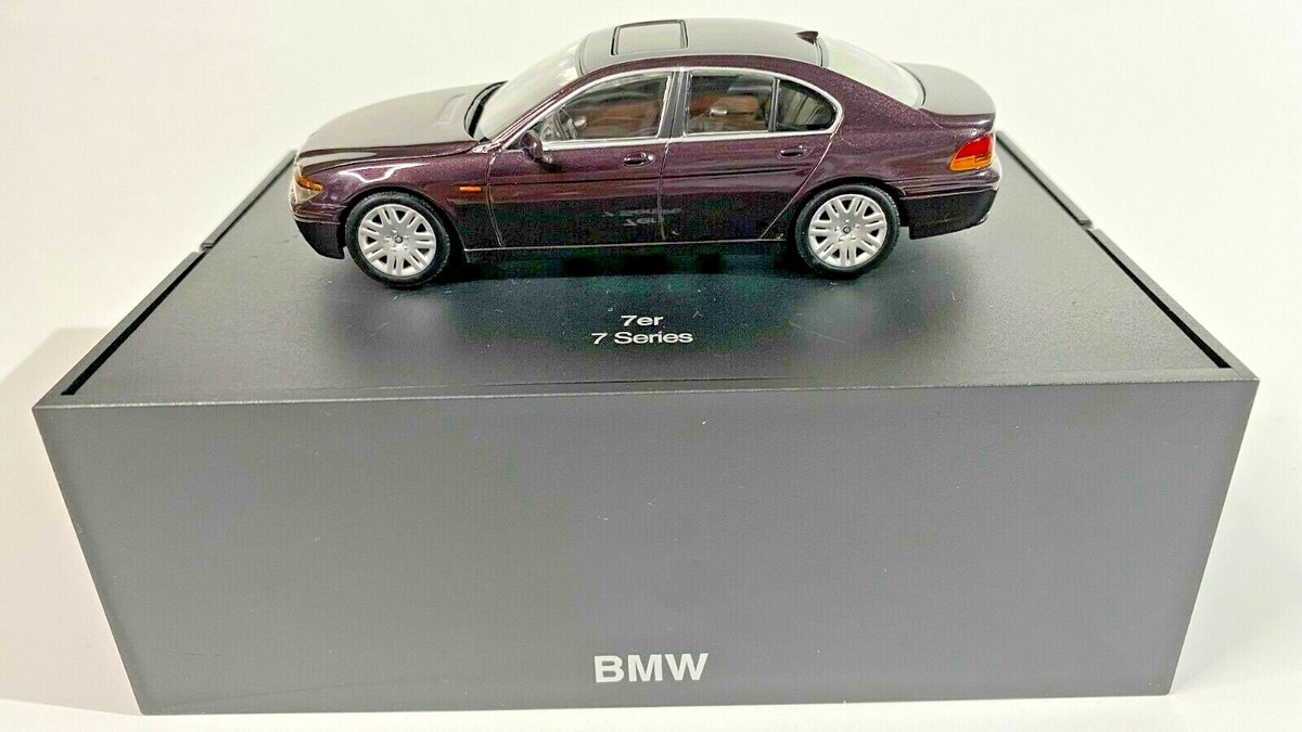 New Old Stock BMW 7 Series 2001-08 ( E65/66)1:43 Scale New Old Stock BMW 7 Series 2001-08 ( E65/66)1:43 Scale