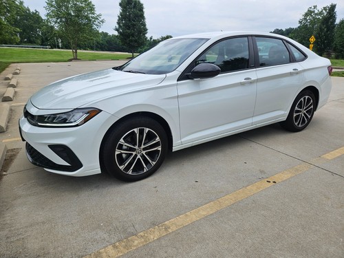 2025 Volkswagen Jetta SPORT