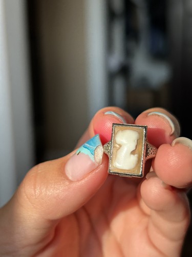 Antique Cameo Ring in White 14K Gold (Size 4.34)
