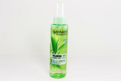 10 PACK Garnier SkinActive Balancing Facial Mist with Green Tea, 4.4 fl oz. U34