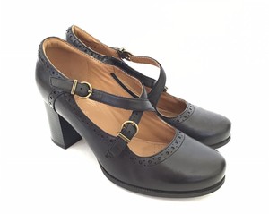 clarks artisan shoes uk