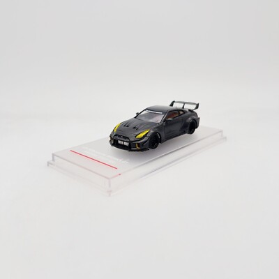 CM Model 1:64 LB-Silhouette Works GT Nissan 35GT-RR Carbon CM Model 1:64 LB-Silhouette Works GT Nissan 35GT-RR Carbon