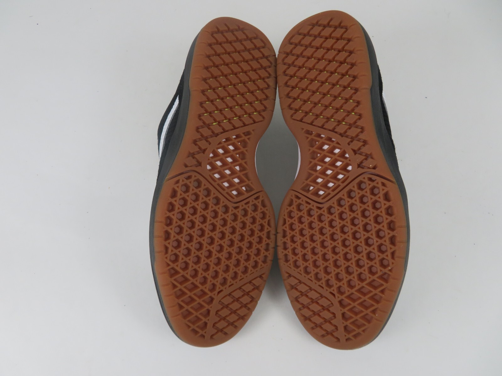 Vans Zahba Mens 6.5 Shoes Black Suede VR3 Cush Skateboard Sk8 Low Sneaker |  eBay