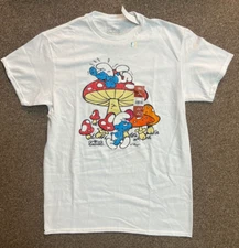 The Smurfs Men's Size Medium Tee Short Sleeve T-Shirt Smurf Mushrooms NWT