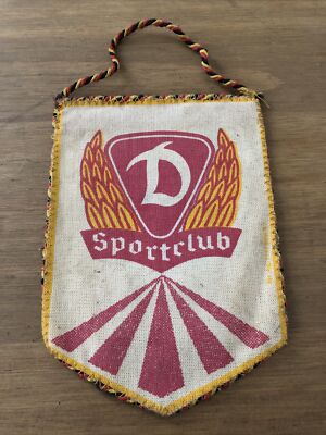 sc dynamo berlin pennant/pennant/fanion 