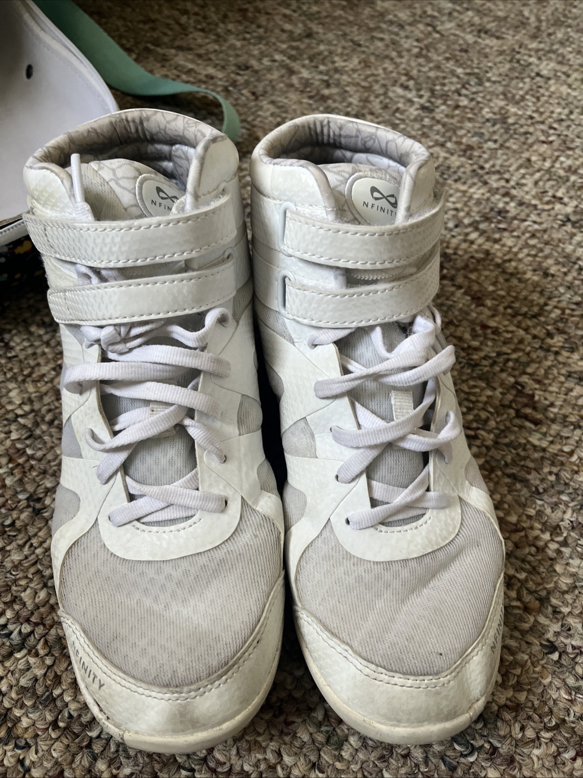 Nfinity Beast Mid Top Cheer Shoes Size 7 White  Laces with B