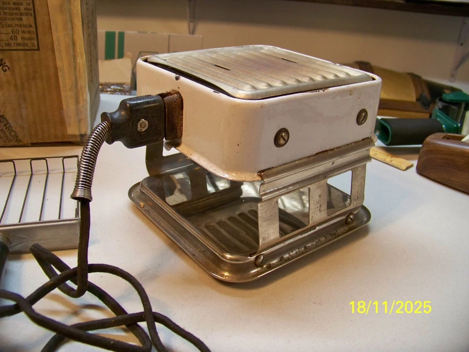 Vtg Armstrong table stove - Image 4 of 4