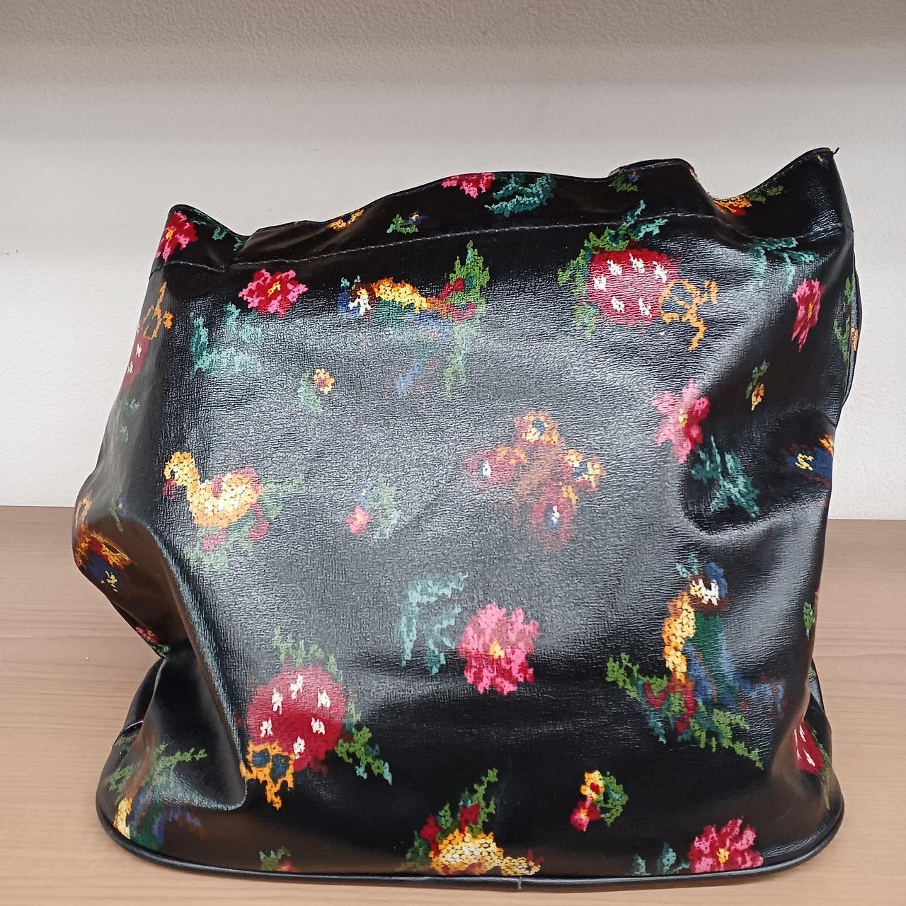 Tote Bag Model Black Heidi Pattern Condition B FE… - image 2