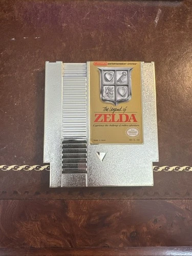 Nintendo The Legend of Zelda NES Gold Cartridge NM