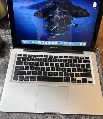 2012 Apple MacBook Pro 13.3'' A1278 (Intel Core i5 2.50GHz 4GB RAM 500GB )