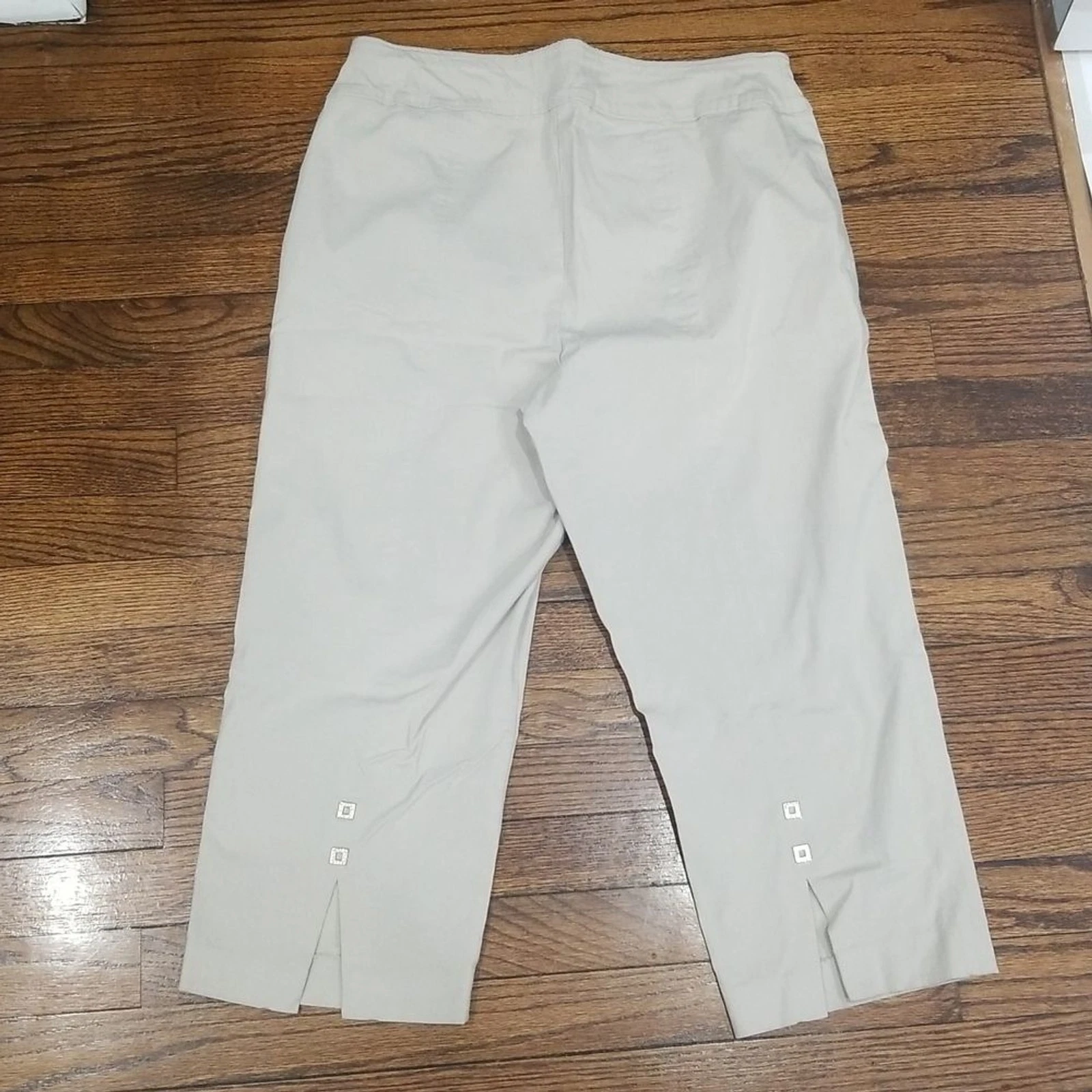 JM Collection Rhinestone Detailed Slit Capri Pants Size 14