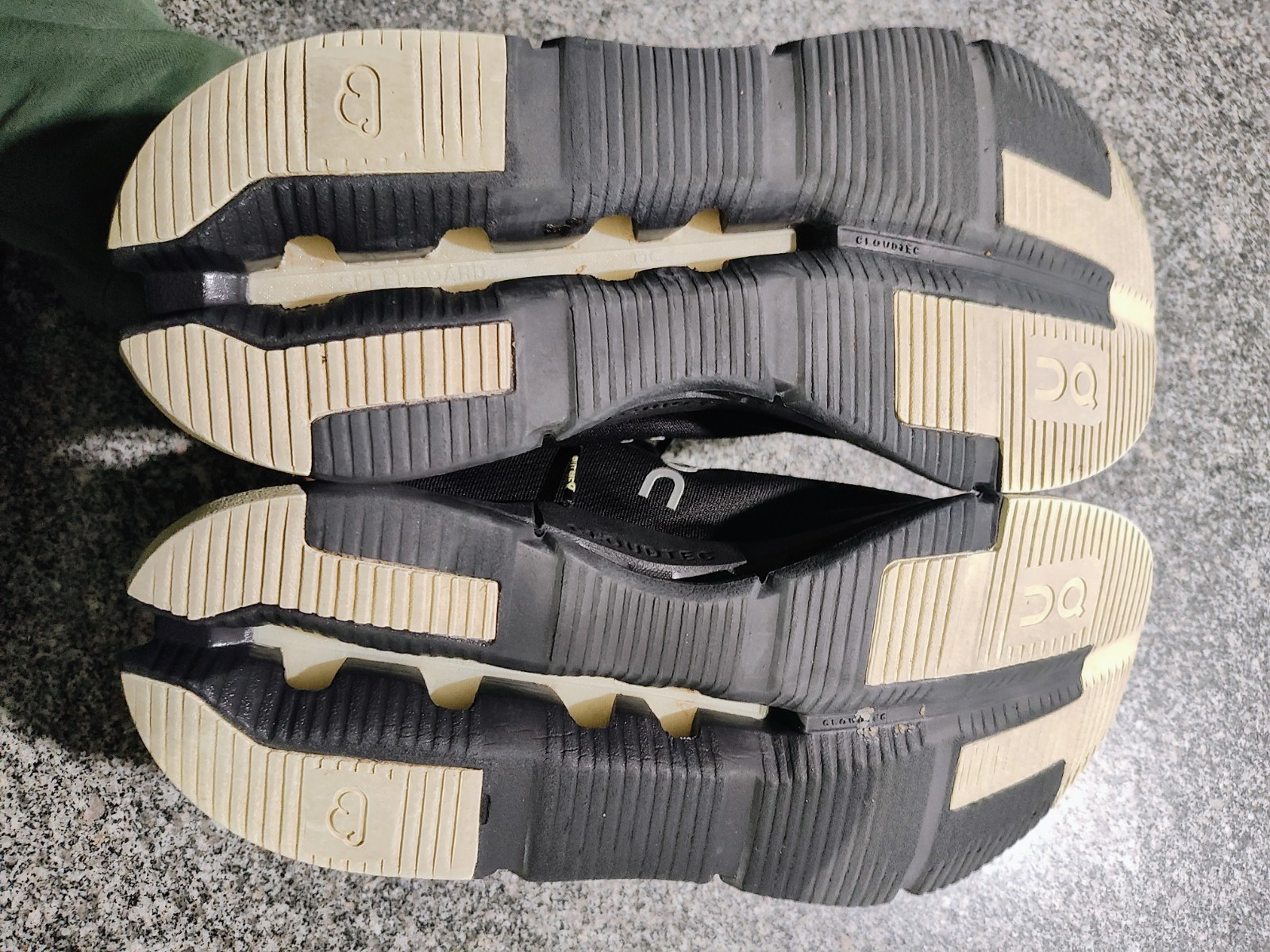 ON CLOUD CLOUDNOVA CLOUDTEC Form Running Athletic… - image 7