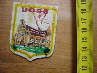 LE MONT DORE ECUSSON BRODE EMBROIDERED PATCH WAPPEN KAMM CRESTA STEMMA
